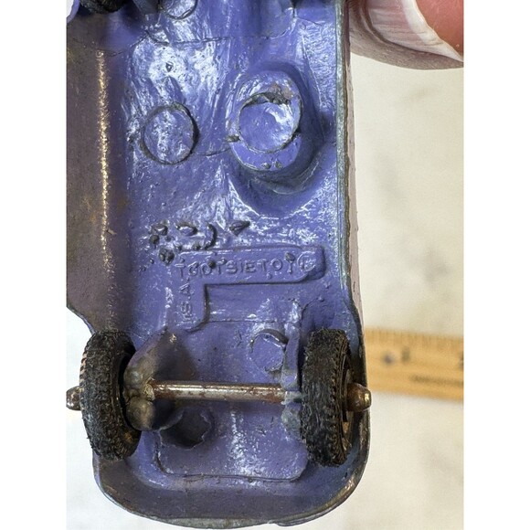 Vintage Tootsie Toy Jaguar Race Car Purple Diecast Made in USA - Picture 6 of 12